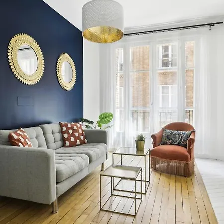 Luxury Near Monceau & Wagram Apartment
