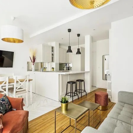 Luxury Near Monceau & Wagram Apartment Paris