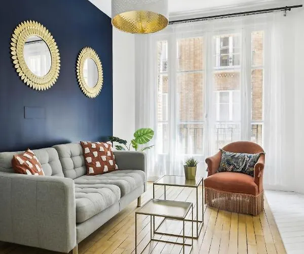 Luxury Near Monceau & Wagram Apartman